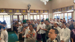 *Polresta Banyuwangi Gelar Sholat Ghaib untuk Korban KMP Tunu Pratama Jaya*