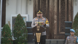 *Disiplin Berlalu Lintas, Kunci Menuju Indonesia Emas: Polrestabes Surabaya Gelar Operasi Patuh Semeru 2025*