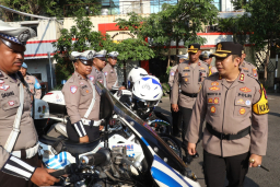 Polres Pelabuhan Tanjung Perak Gelar Operasi Patuh Semeru 2025, Sasar 8 Pelanggaran Prioritas