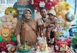 Meriah dan Penuh Cinta, HUT ke-2 Farhad King Sulaiman Kharisma Dirayakan Hangat oleh Keluarga Besar Kharisma Music