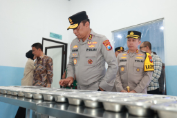 *Kapolda Jatim Resmikan SPPG Polres Bojonegoro, Dukung Program Nasional MBG*