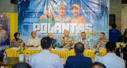 *Program 'Polisi Menyapa' Strategi Baru Polda Jatim Atasi ODOL*