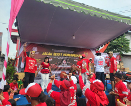 Anang Budiono Tunjukkan Semangat Juang di Jalan Sehat HUT RI ke-80