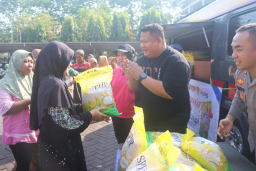 Polres Pasuruan Salurkan Beras Murah ke Seluruh Wilayah untuk Jaga Stabilitas Pangan