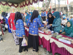 Semarak HUT ke-80 RI di Kecamatan Benjeng: Upacara dan Bazar UMKM Meriahkan Peringatan