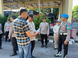 Polres Nganjuk Tingkatkan Disiplin Anggota Lewat Pemeriksaan Handphone dan Barang Pribadi