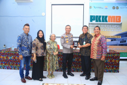 Sambut Hari Jadi Polwan ke -77 Polda Jatim Gelar Baksos di Griya Yatim