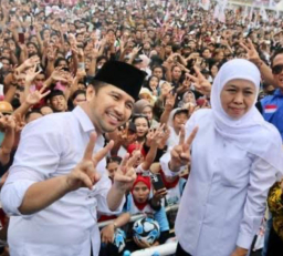 Emil Dardak siap membersamai Ibunda Gubernur Jawa Timur sampai akhir masa periode jabatan .