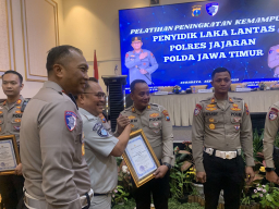 Satlantas Polres Pelabuhan Tanjung Perak Catat Prestasi, Turunkan Kecelakaan Lalu Lintas Hingga 44,6 Persen