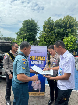 Melalui Program "Polantas Menyapa" dari Ditlantas Polda Jatim, Samsat Surabaya Utara Hadirkan Pelayanan yang Humanis