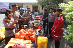 Perkuat Koordinasi dan Respons Cepat, Polres Pelabuhan Tanjung Perak Gelar Apel Siaga Bencana