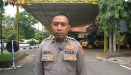 Kecelakaan lalu lintas kembali terjadi di wilayah Kabupaten Bangkalan. Kali ini, insiden melibatkan mobil Suzuki Karimun