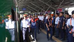 PT Kereta Api Indonesia (Persero)Mantapkan Kesiapan Natal dan Tahun Baru Fokus pada Keselamatan, Keandalan,