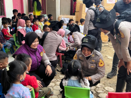 Taruna Akpol Turun Sejak Hari Pertama, Pulihkan Trauma Anak Pascabencana di Aceh Tamiang