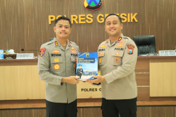 Tradisi Pisah Sambut Kapolres Gresik, AKBP Rovan Berpamitan, AKBP Ramadhan Siap Lanjutkan Pengabdian