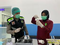*SPPG Polres Probolinggo Layani MBG 1.851 Pelajar di Maron*