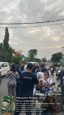 MAKI Jatim Kembali Berbagi di Hari ke-8 Ramadhan, 250 Paket Lontong Balap Dibagikan di By Pass Juanda