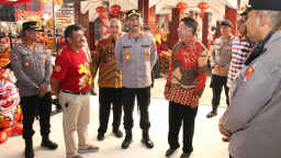 Polresta Malang Kota Pertebal Pengamanan Imlek, Personel Disiagakan di Klenteng hingga Pusat Perbelanjaan