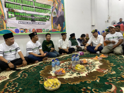 Kapolrestabes Surabaya Buka Puasa Bersama Anak Disabilitas dan Bonek, Perkuat Silaturahmi dan Pesan Kamtibmas