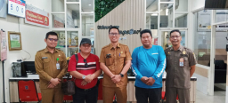 Camat Genteng dan Lurah Kapasari Gandeng Abah Syamsul Arifin, Perkuat Silaturahmi Demi Kamtibmas Kondusif