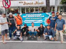 Komunitas Media Selatan Keras Gandeng LRPPN-BI Bagikan 500 Takjil di Jalan Diponegoro