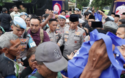 Ramadan Berkah, Kapolda Jatim Berbagi Takjil dan Buka Puasa Bersama Elemen Masyarakat