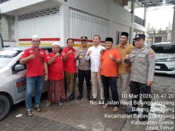 Kepedulian Di Bulan Ramadan Madas Sedarah, DPAC Balong Panggang Bagi-Bagi 1000 Takjil