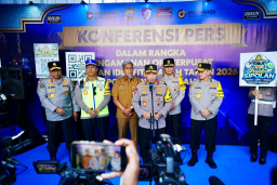 Tinjau Kalikangkung, Kapolri Pastikan Pelayanan hingga Rekayasa Lalin Optimal Hadapi Mudik