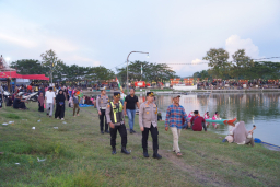 Kapolres Bojonegoro Pimpin KRYD, Patroli Dialogis di Kawasan Wisata