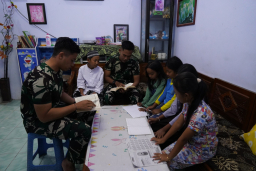 Bangun Generasi, Satgas TMMD Ke 127 Bimbing Belajar Anak-Anak Barurejo