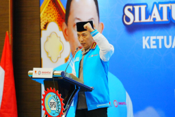Kapolri Ajak Buruh Bersatu Wujudkan Indonesia Emas