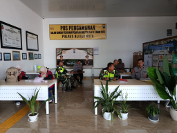 Pospam Terminal Patria Siaga, Babinsa Hariyanto Pastikan Situasi Kondusif Menjelang Lebaran