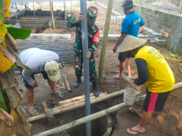 Babinsa Kelurahan Turi Aktif Renovasi MCK Warga, Tingkatkan Sanitasi Dan Kualitas Hidup