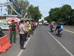 Sinergi TNI-Polri Dan Pemkab Lamongan Pertebal Pengamanan Di Titik Rawan Kemancetan