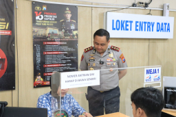 Kapolres Gresik Sidak Satpas hingga Mall Pelayanan Publik, Pastikan Layanan Prima Tanpa Celah Pungli