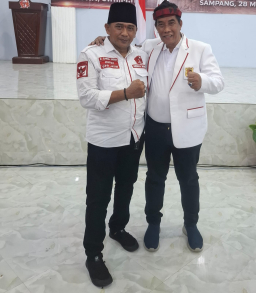 KETUA MADAS DPD JATIM R. ZAINAL FATAH MENGHIMBAU BERDASARKAN AHU HANYA SATU MADAS