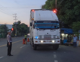 Polresta Banyuwangi Optimalkan Buffer Zone Bulusan Kepadatan Terurai, Sopir Puji Polis