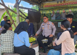 Wujudkan Swasembada Pangan, Polsek Kenjeran Gandeng Mahasiswa Riset Kualitas Jagung di Tambak Wedi