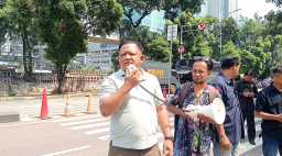 Ketua Info Warga Banyuwangi (IWB), Abi Arbain, selama ini dilakukan KPK dinilai tidak cukup efektif
