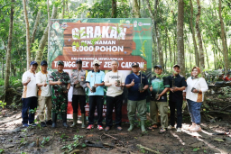 TNI Tanam 5.000 Pohon di Trenggalek, Aksi Nyata Menuju Net Zero Carbon 2045