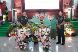 Peringatan HUT Ke-80 Persit Kartika Chandra Kirana Terus terus bersinar menginpirasi dan menjadi pelita dalam bangsa.