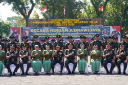 Persit PD V/ Brawijaya perkuat dukungan moralprajurit pada penutupan Dikmaba infantri 2026 dijember
