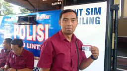 LAYANAN SIM KELILING JEMPUT BOLA ( SIM JEMPOL ) DI KECAMATAN MUNCAR