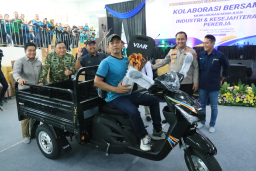 Peringatan May Day di Stadion Gejos Berjalan Kondusif, Kapolres Gresik Apresiasi Elemen Buruh