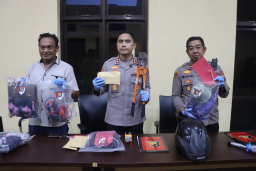 Polres Pacitan Amankan Dua Tersangka Penyiram Air Keras Penjual Tempe
