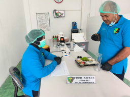 *Polres Ponorogo Libatkan Sidokkes Pastikan Makanan Program MBG Aman Dikosumsi*