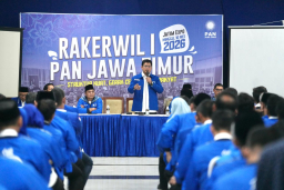 Pelantikan DPW-DPD PAN se-Jawa Timur, Viva Yoga: Seluruh Kader Harus Berorientasi Membesarkan PAN
