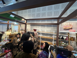 UMKM Persit Bersinar di Event “Persit Bisa”, Produk Ludes Terjual dalam Tiga Hari
