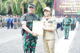 Penutupan TMMD Ke-128 Tahun 2026, Pangdam V/Brawijaya Tegaskan Sinergi TNI dan Pemda Bangun Desa