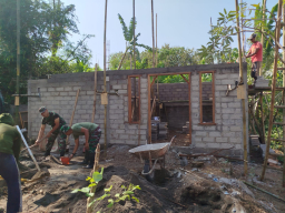 Dari Dinding Batako Tumbuh Harapan Baru di Rumah Pak Ali